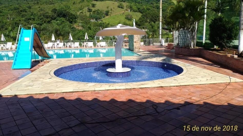 Flat Cavalinho Branco Com Piscina Aquecida 11M - 5 Min Da Praca Aparthotel Águas de Lindóia Exterior foto